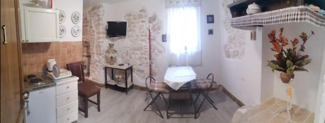 Apartment Giulio - 10Mt To The Beach Rovinj Dış mekan fotoğraf